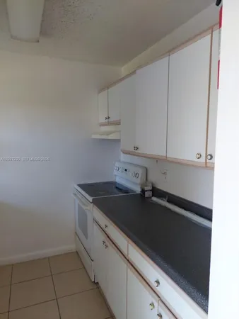 $2,250 | 2319 Johnson Street, Unit 1, Hollywood, FL 33020