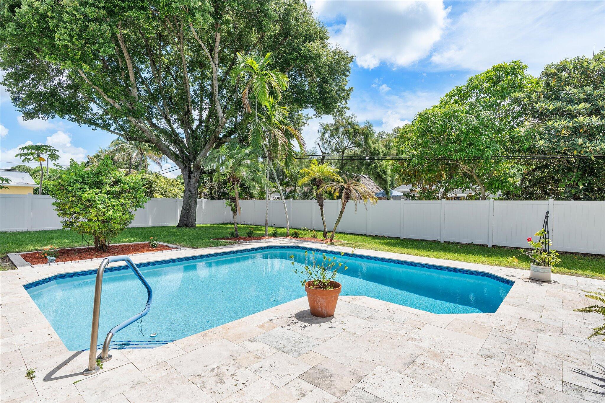 660 Azalea Court Plantation, FL 33317 - Photo 22 of 32 64-660 Azalea Ct_064