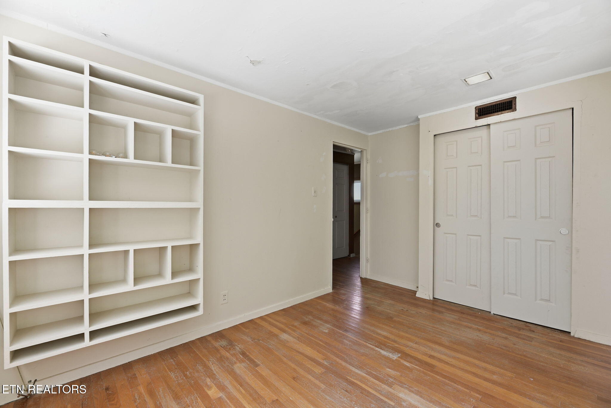 610 Michigan Avenue Oak Ridge, TN 37830 - Photo 17 of 31 18-web-or-mls-DSC_1730