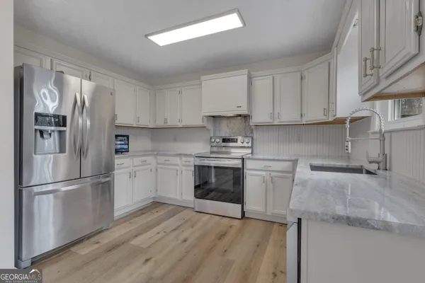 $2,400 | 78 Standing Rock Road, Senoia, GA 30276