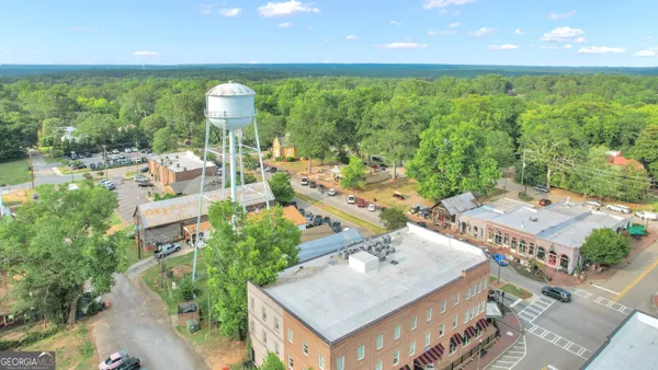 $2,400 | 78 Standing Rock Road, Senoia, GA 30276