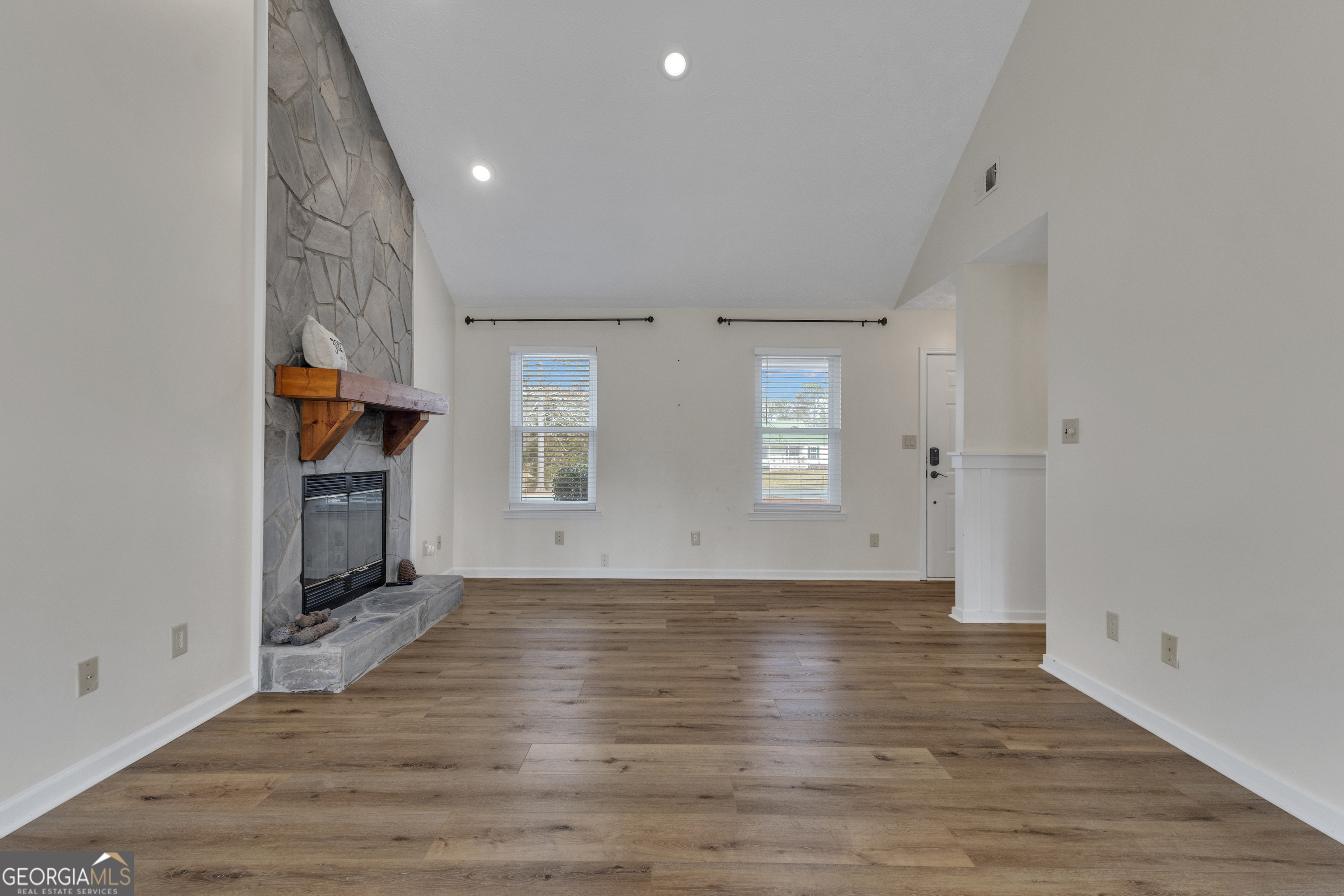 78 Standing Rock Road Senoia, GA 30276 - Photo 8 of 44