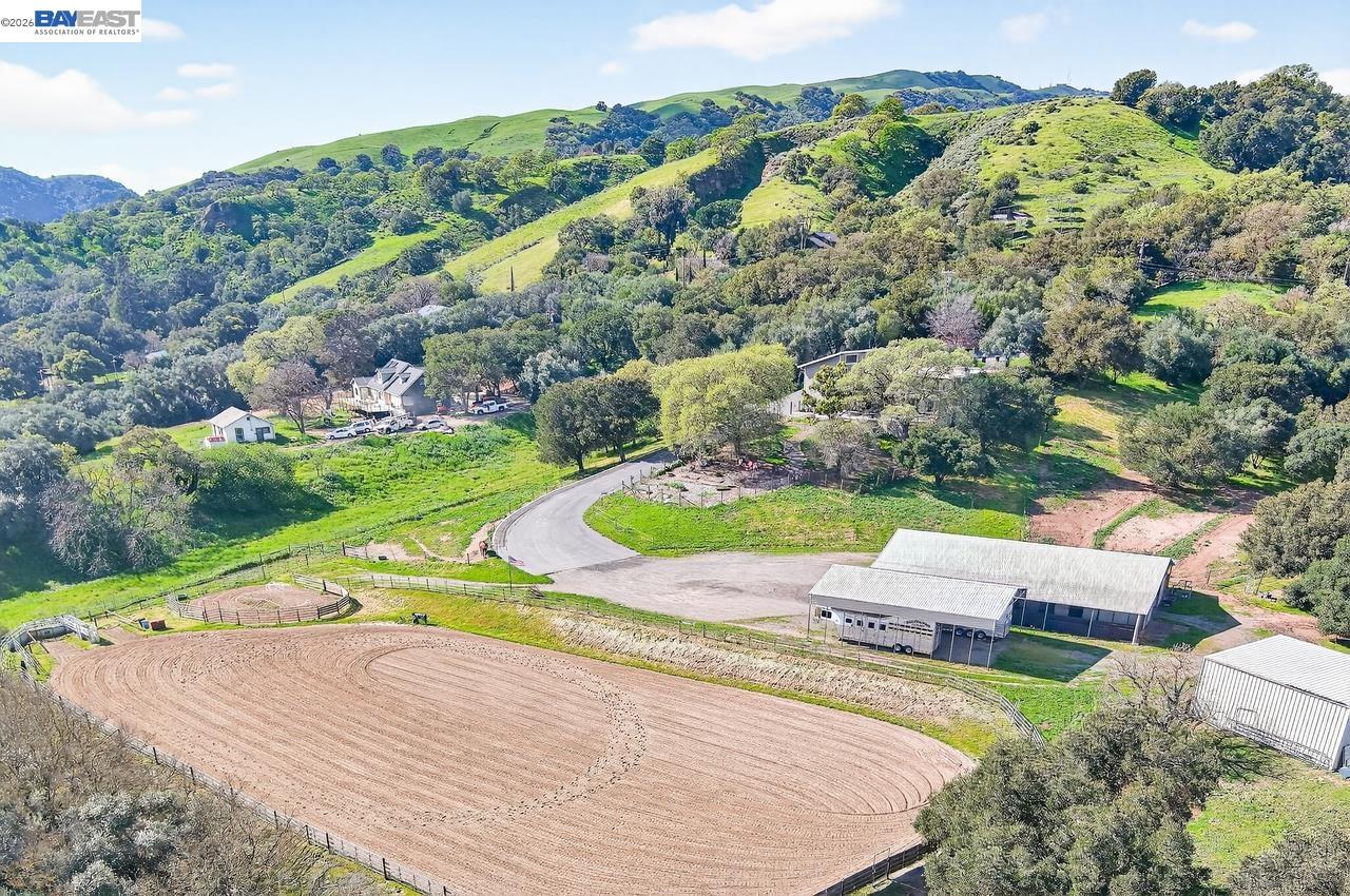 10700 Foothill Road Sunol, CA 94586 - Photo 17 of 54