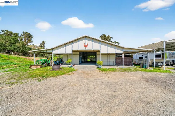 $2,980,000 | 10700 Foothill Road, Sunol, CA 94586