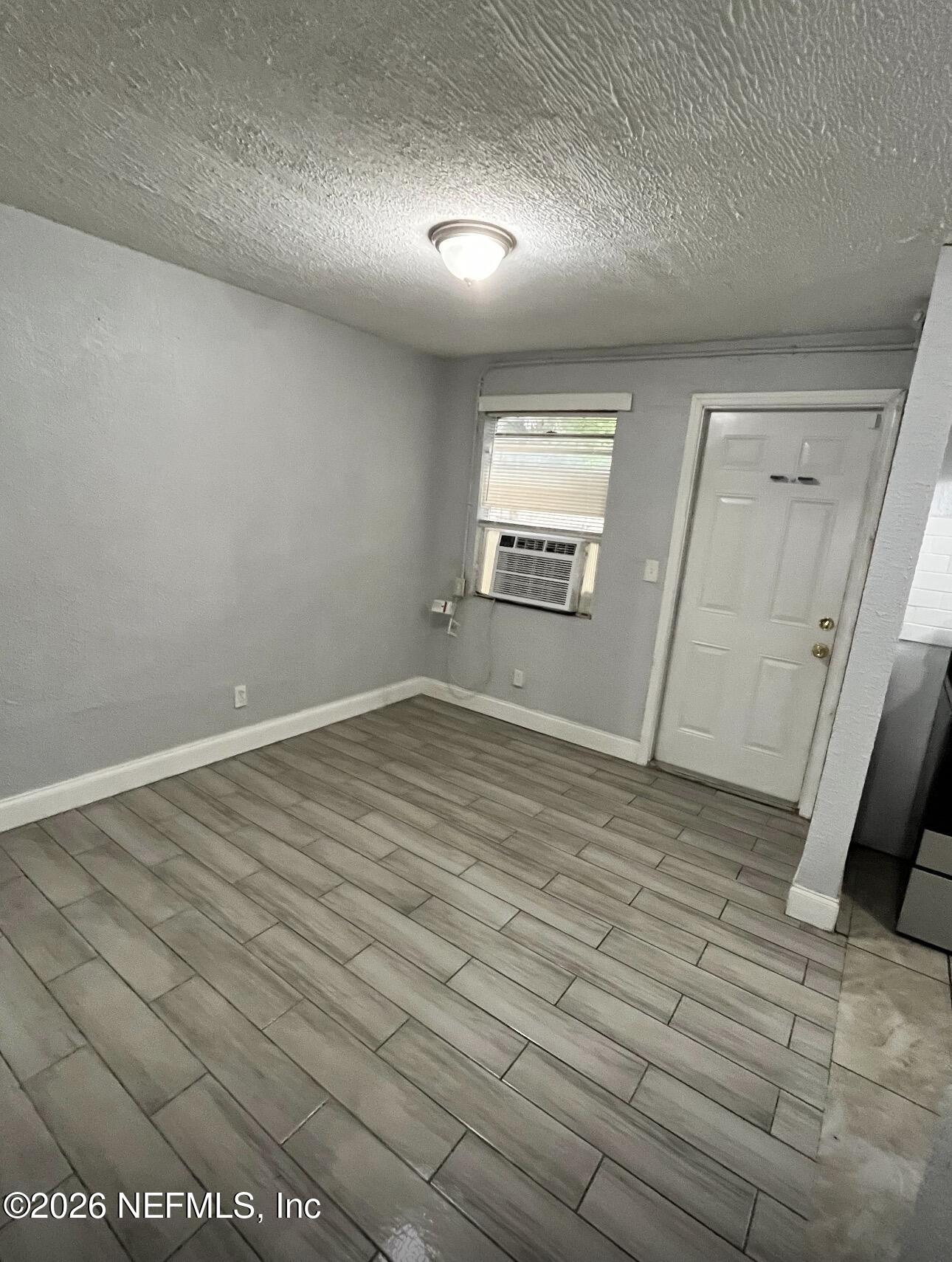 4413 Moncrief Road West Jacksonville, FL 32209 - Photo 5 of 17 IMG_6787