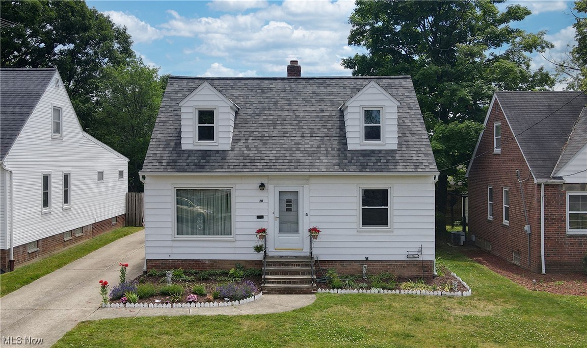 70 Leyton Road Bedford, OH 44146 - Photo 1 of 35