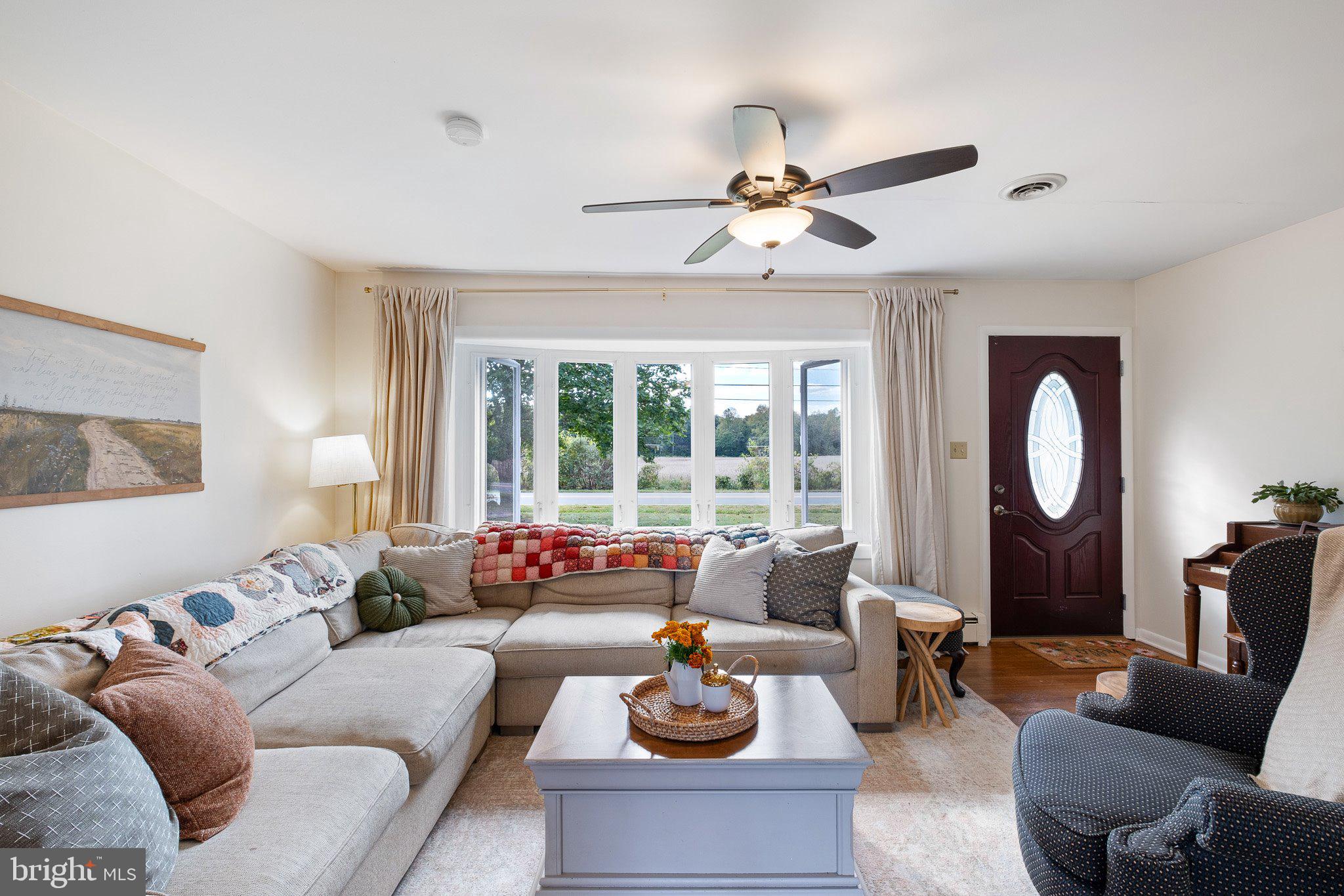 3083 Frazer Road Bear, DE 19701 - Photo 5 of 19 Living room