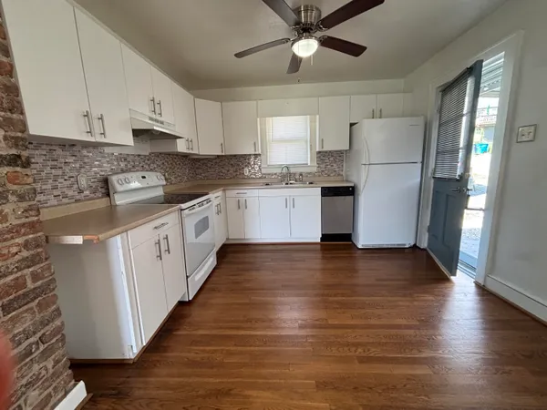 $1,550 | 950 Morgan Avenue Southeast, Roanoke, VA 24013