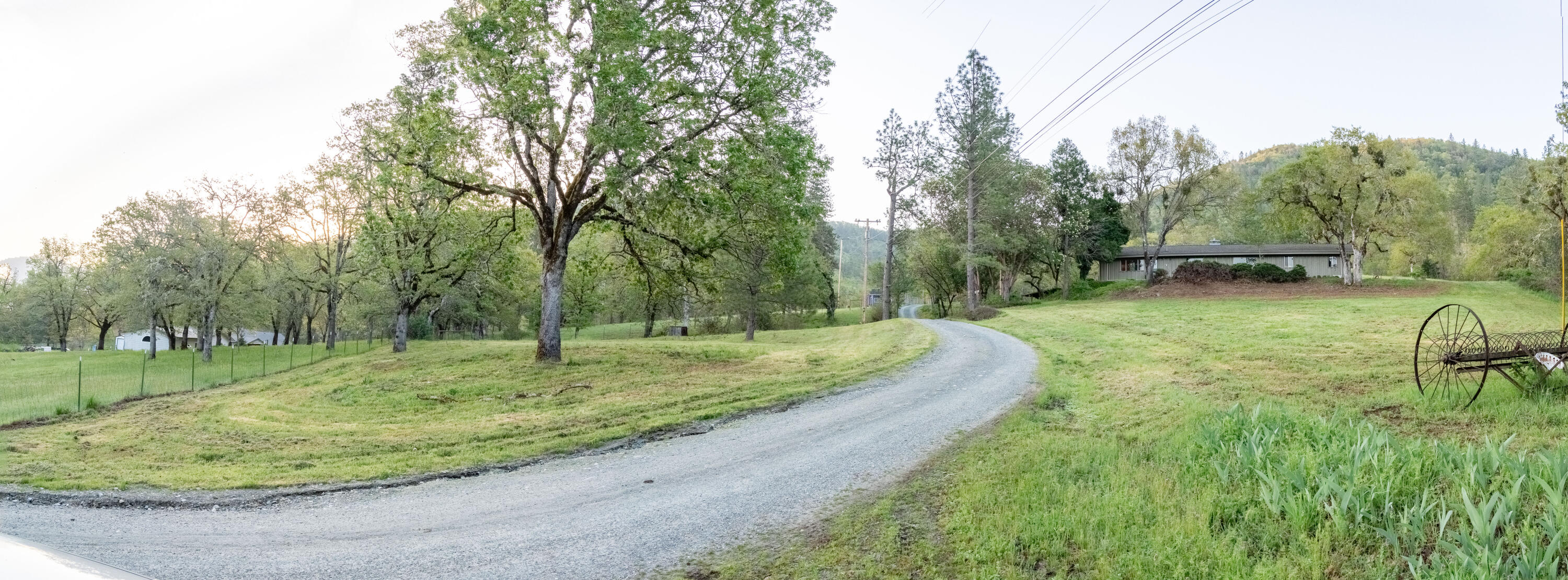 606 Wards Creek Road Rogue River, OR 97537 - Photo 4 of 73 DSC01379-HDR-2-Pano (1)