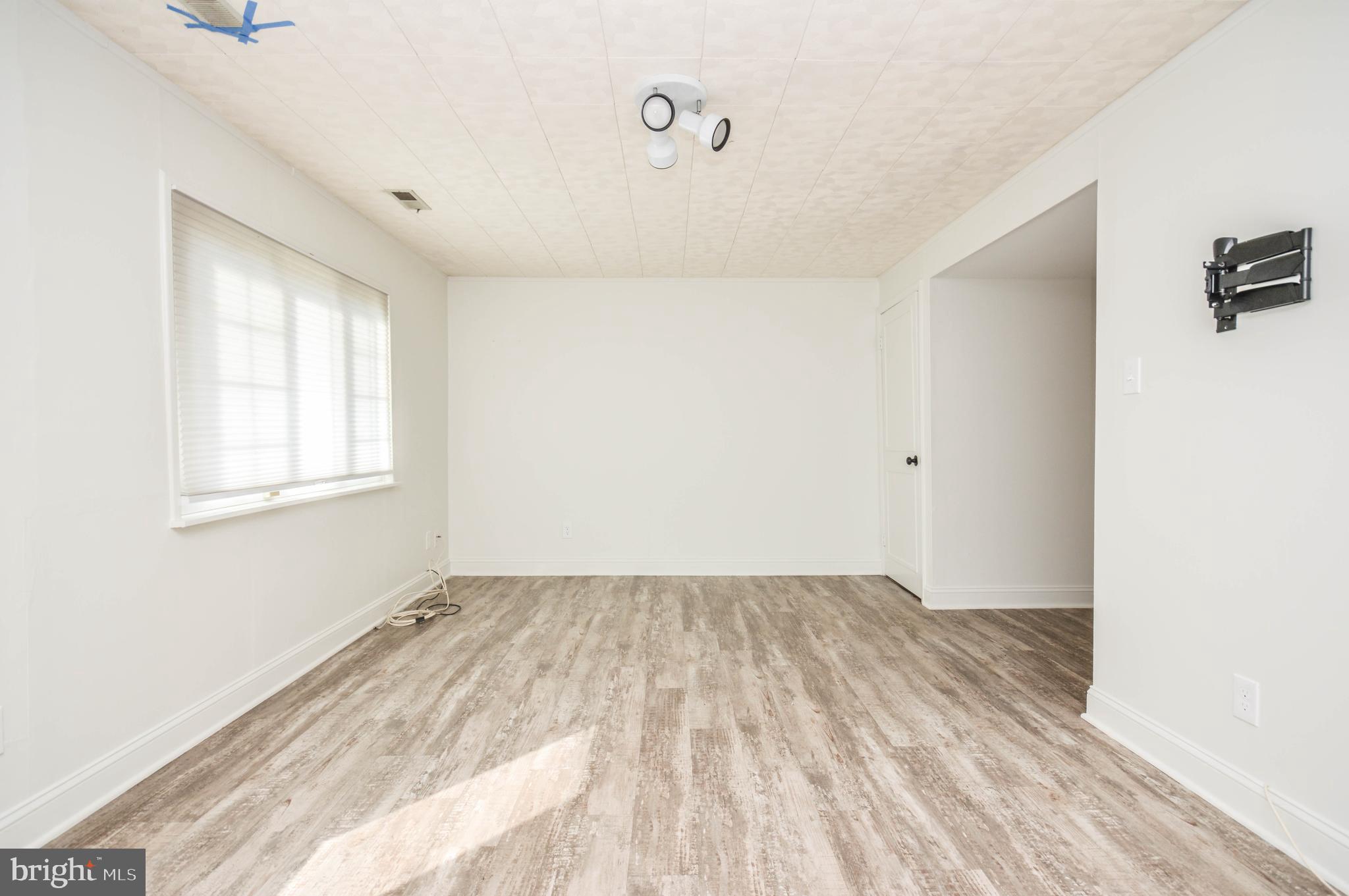 14550 Farmcrest Place Silver Spring, MD 20905 - Photo 22 of 27