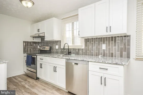 $2,400 | 14550 Farmcrest Place, Silver Spring, MD 20905