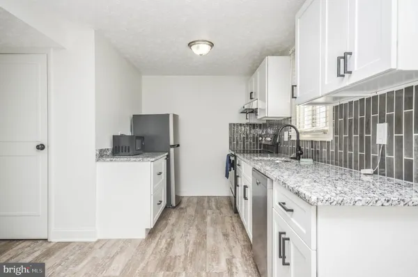 $2,400 | 14550 Farmcrest Place, Silver Spring, MD 20905