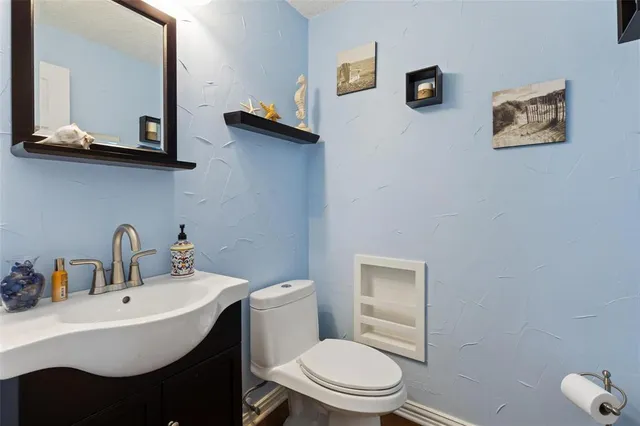 $399,880 | 1213 Greendale Drive, Bedford, TX 76022