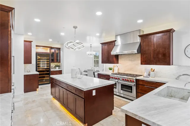 $1,595,000 | 952 Creek View Lane, Redlands, CA 92373