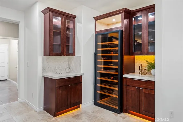 $1,595,000 | 952 Creek View Lane, Redlands, CA 92373