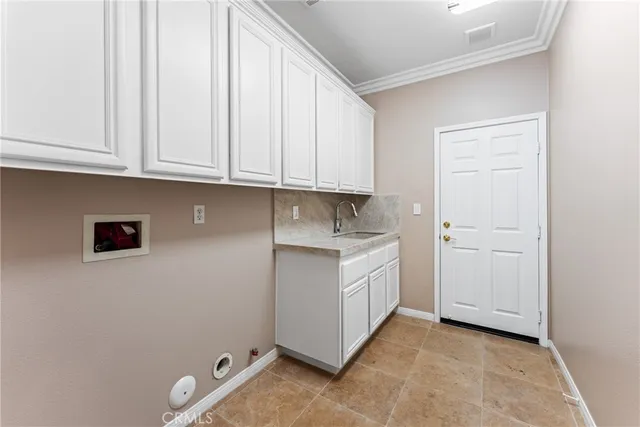 $1,595,000 | 952 Creek View Lane, Redlands, CA 92373