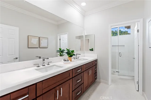 $1,595,000 | 952 Creek View Lane, Redlands, CA 92373