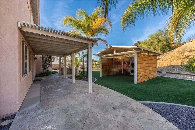 $1,595,000 | 952 Creek View Lane, Redlands, CA 92373