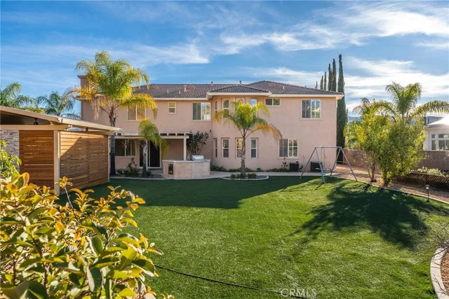 $1,595,000 | 952 Creek View Lane, Redlands, CA 92373