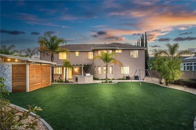 $1,595,000 | 952 Creek View Lane, Redlands, CA 92373