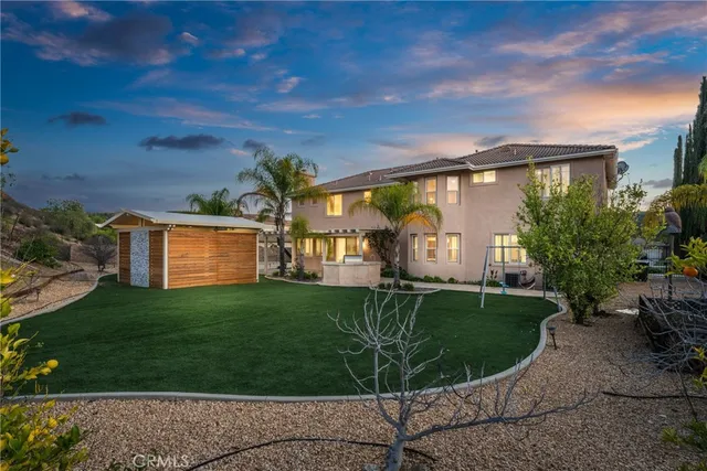$1,595,000 | 952 Creek View Lane, Redlands, CA 92373