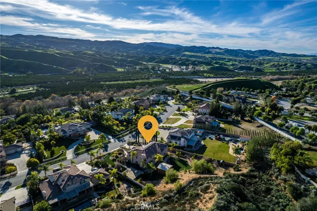 $1,595,000 | 952 Creek View Lane, Redlands, CA 92373