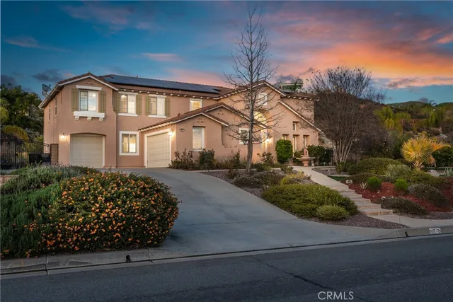 $1,595,000 | 952 Creek View Lane, Redlands, CA 92373