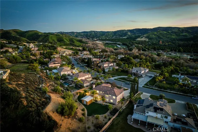 $1,595,000 | 952 Creek View Lane, Redlands, CA 92373