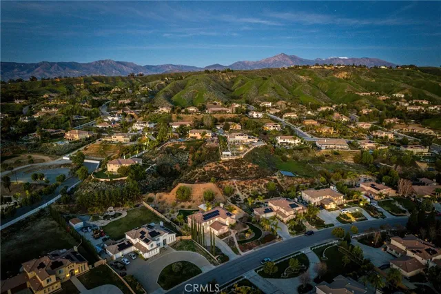$1,595,000 | 952 Creek View Lane, Redlands, CA 92373