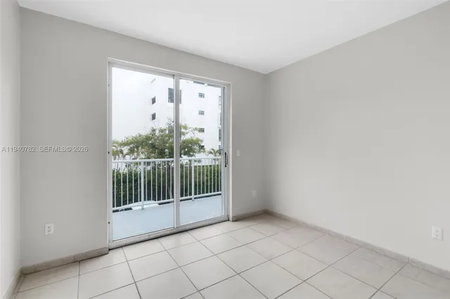 $998,000 | 50 Ocean Ln Drive, Unit 108, Key Biscayne, FL 33149