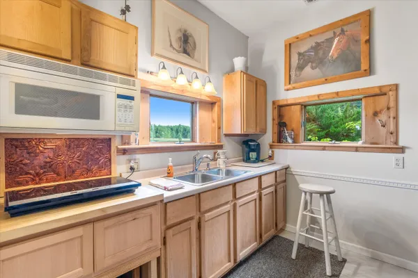 $1,600,000 | 4641 East Allen Road, Webberville, MI 48892