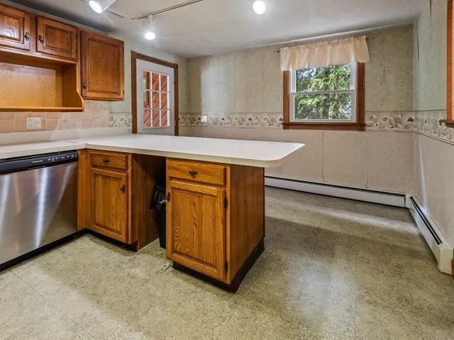 $472,500 | 15 Priscilla Lane, Charlton, MA 01507