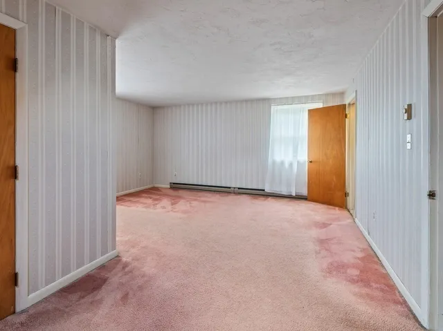 $472,500 | 15 Priscilla Lane, Charlton, MA 01507