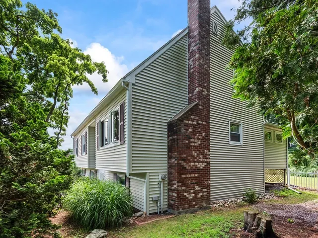 $472,500 | 15 Priscilla Lane, Charlton, MA 01507