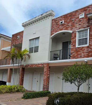 $259,000 | 10520 Southwest Stephanie Way, Unit 2203, Port St. Lucie, FL 34987