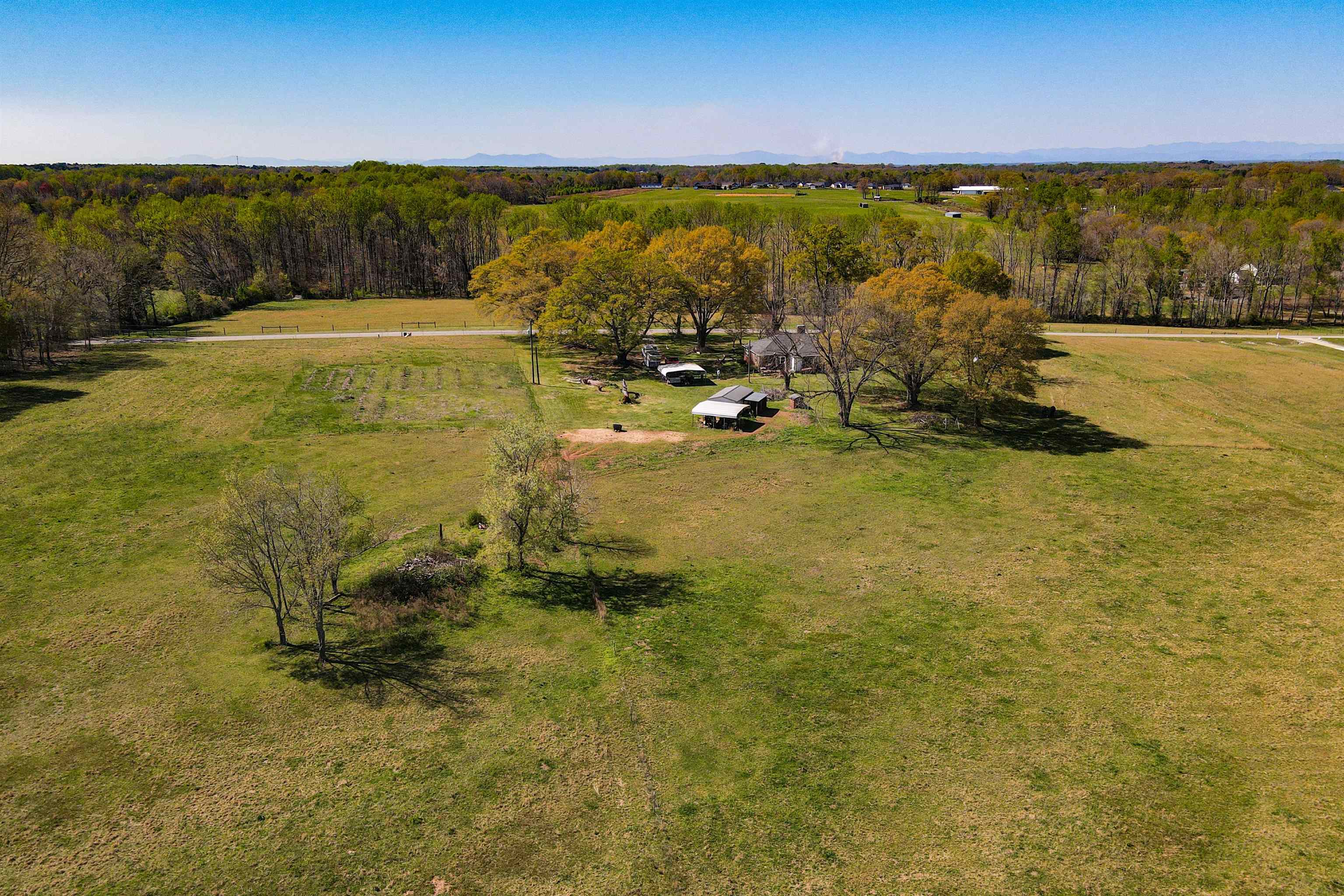 418 North Green River Road Gaffney, SC 29341 - Photo 4 of 18