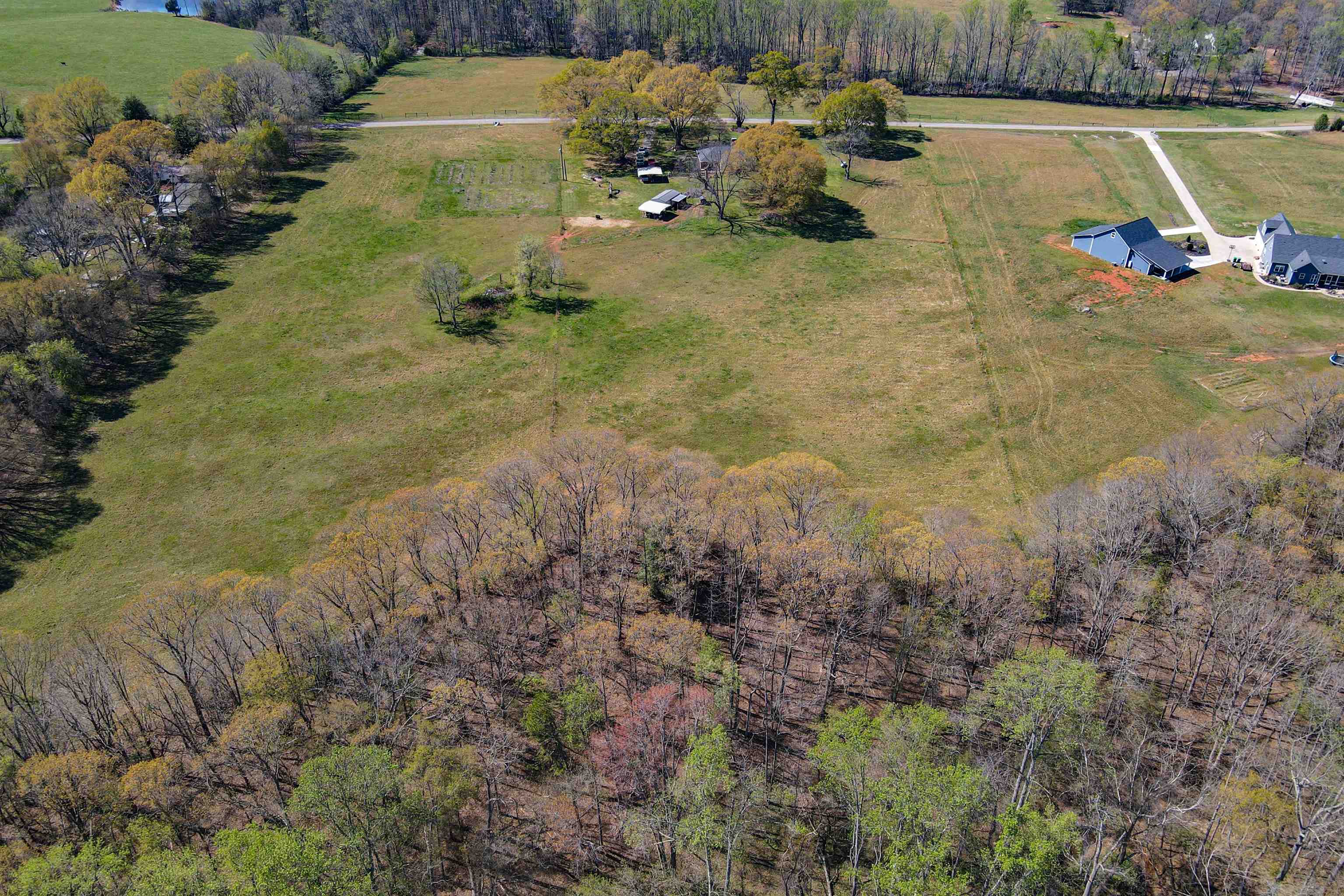 418 North Green River Road Gaffney, SC 29341 - Photo 8 of 18