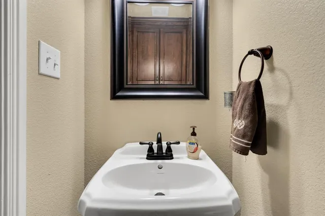 $597,900 | 7731 Shady Lane, Scurry, TX 75158