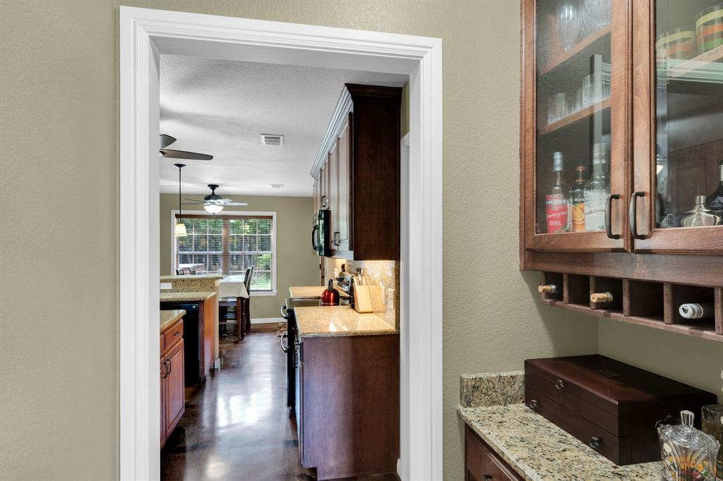 7731 Shady Lane Scurry, TX 75158 - Photo 8 of 40 Coffee Bar