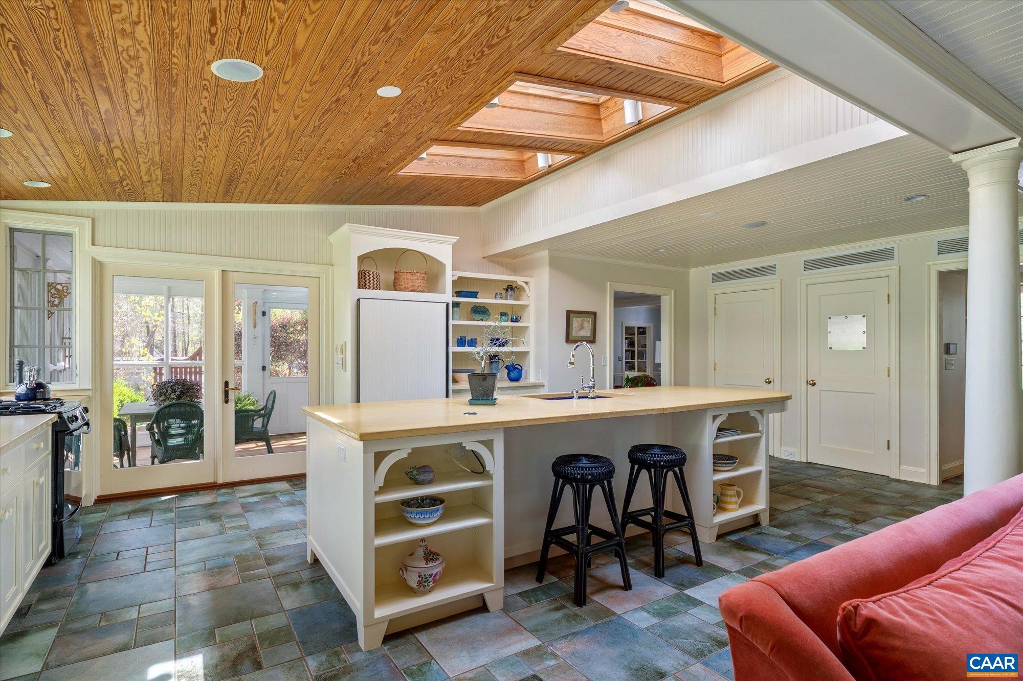 995 Old Garth Road Charlottesville, VA 22901 - Photo 24 of 71