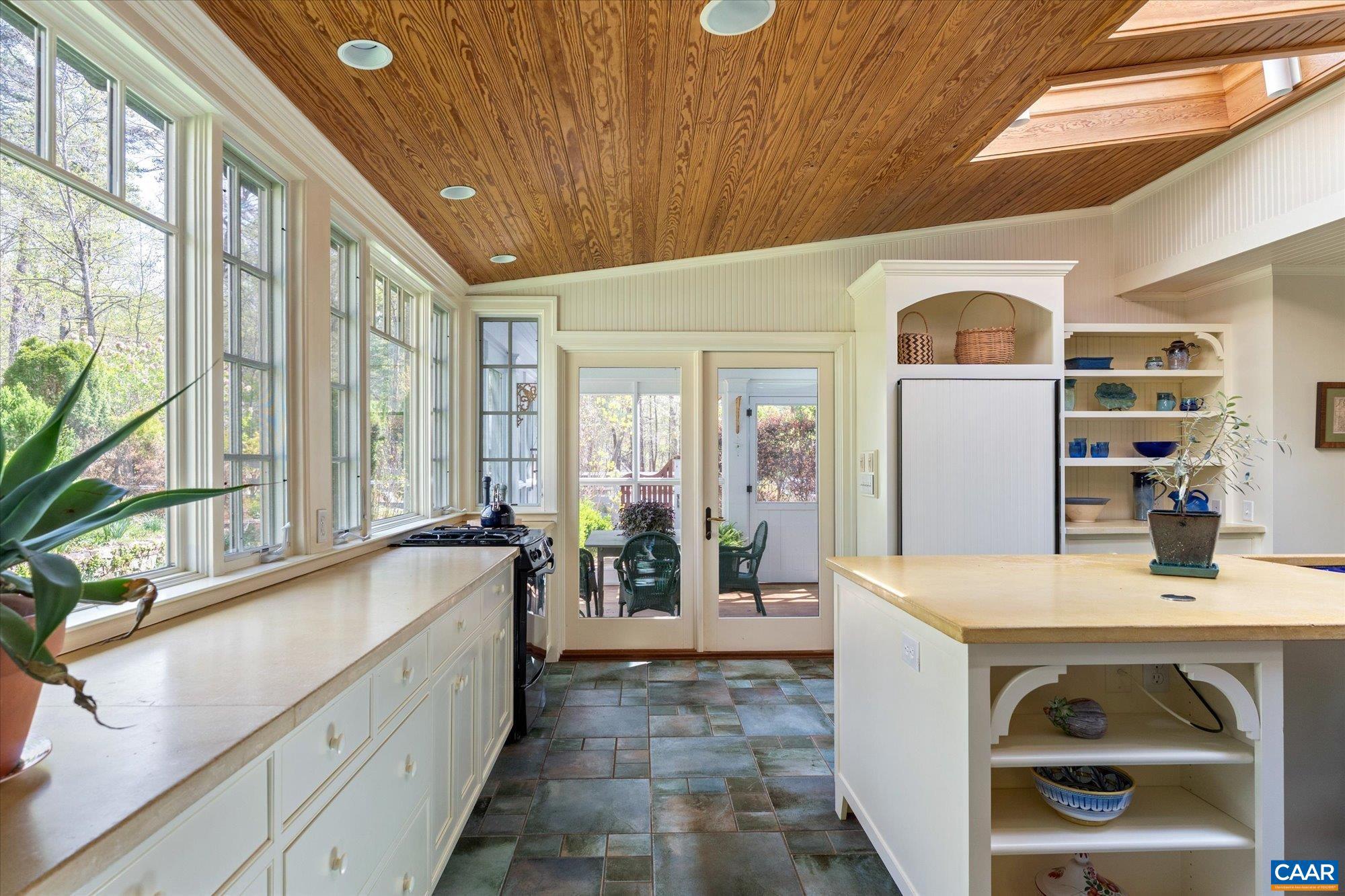 995 Old Garth Road Charlottesville, VA 22901 - Photo 27 of 71