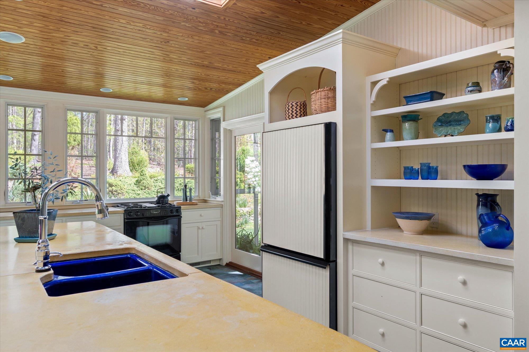 995 Old Garth Road Charlottesville, VA 22901 - Photo 29 of 71