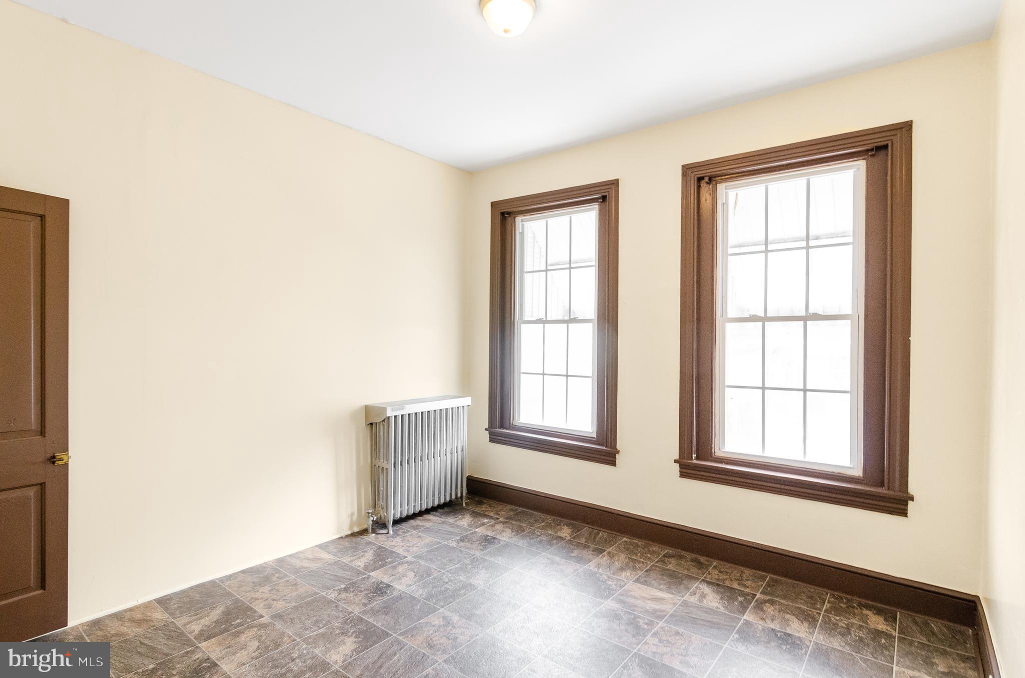 548 Locust Street Reading, PA 19604 - Photo 9 of 15 Gallery Image 9