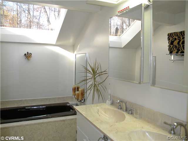 3121 Winterfield Road Midlothian, VA 23113 - Photo 13 of 24 Master Bath - Master bath with dual sinks, large t