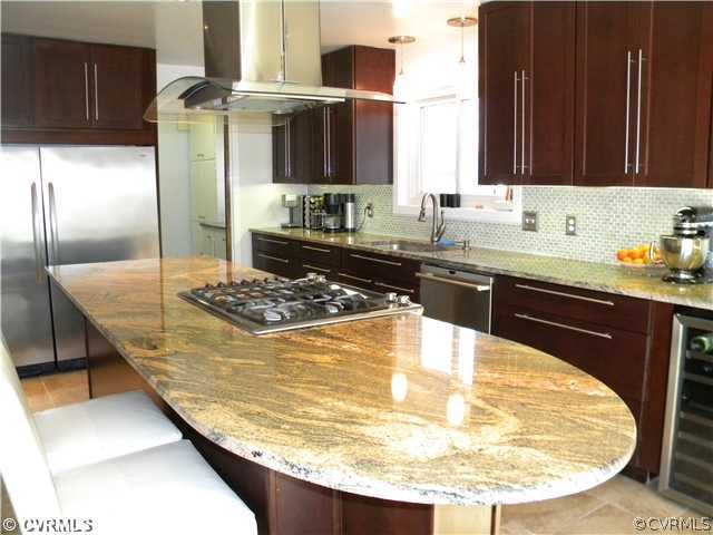 Kitchen - Totally Renovated kitchen!  Full size re