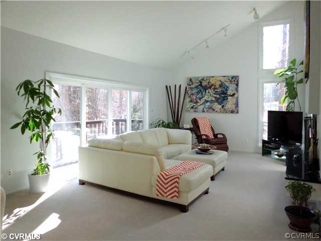 Den/Family/Great Room - Great Room with vaulted ce