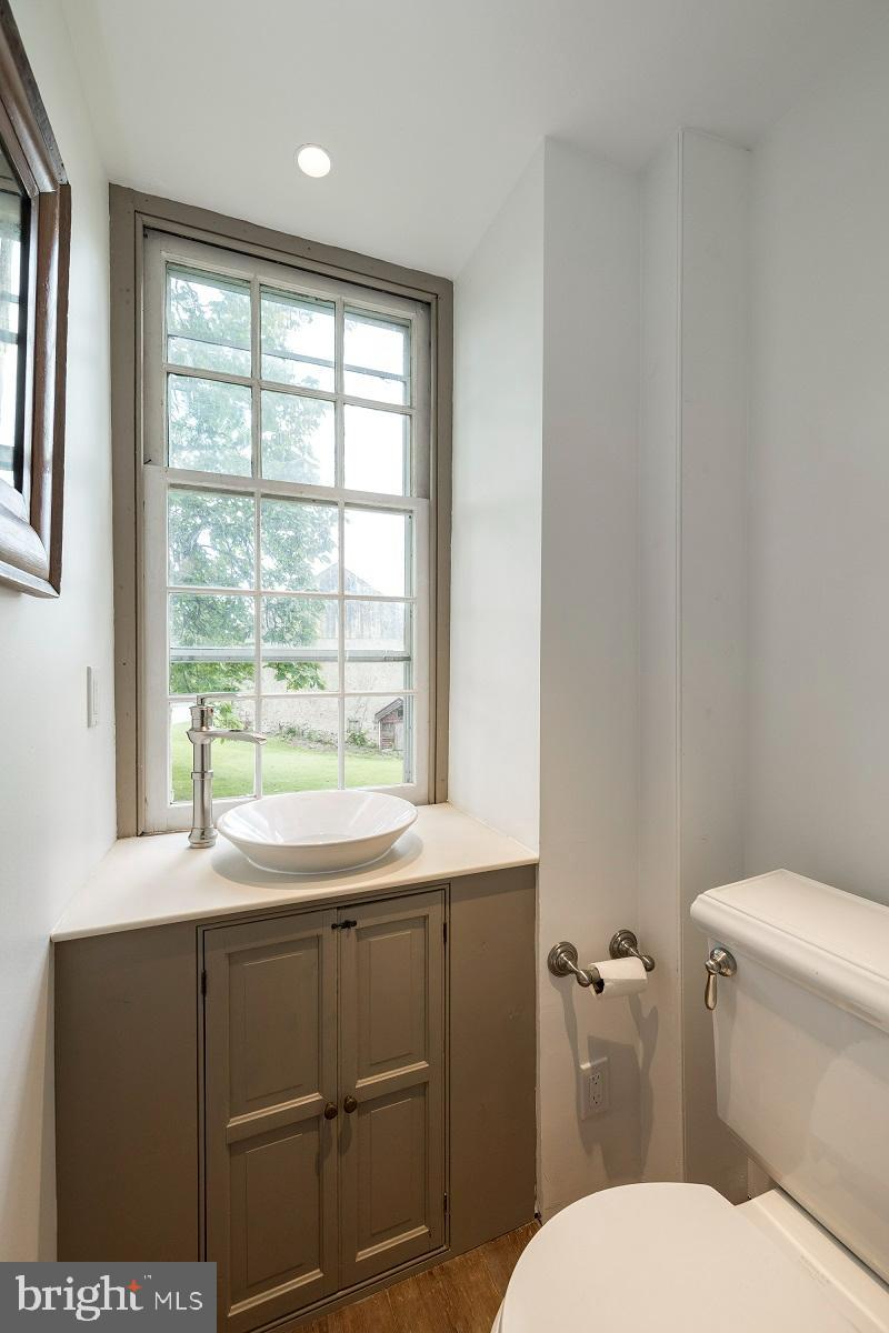 1251 Conestoga Road Chester Springs, PA 19425 - Photo 21 of 63 Powder Room