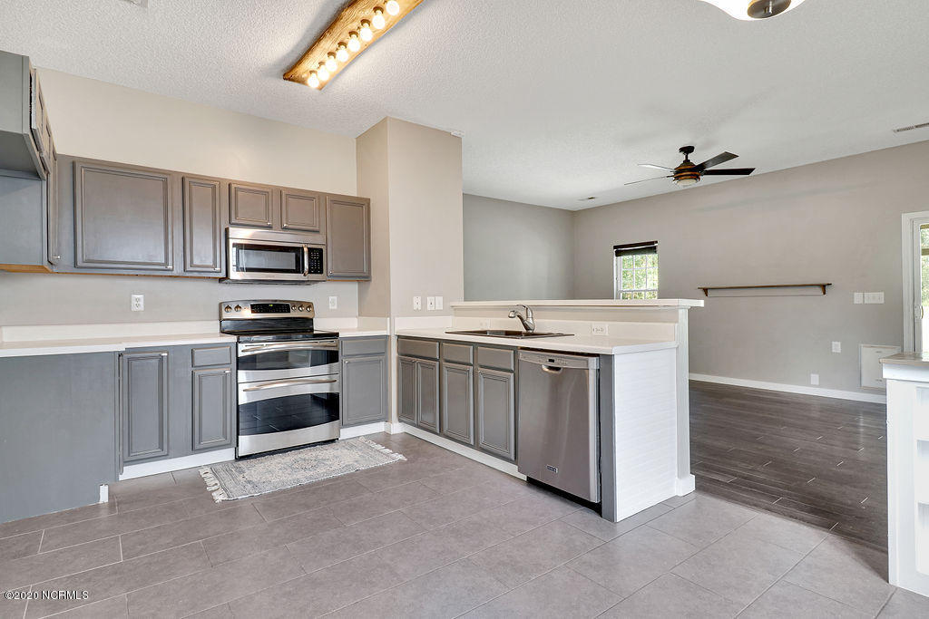 211 Olde Well Loop Road Wilmington, NC 28411 - Photo 9 of 30 211OldeWellLoopRoad-9