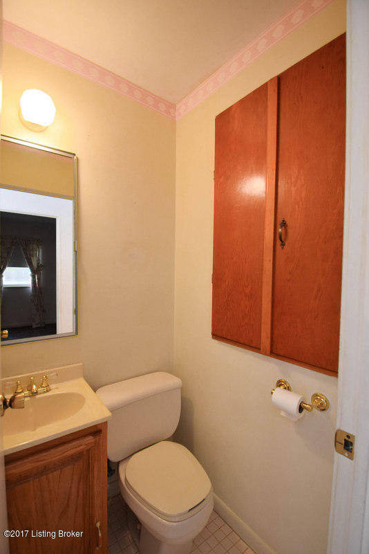 9806 Rowntree Road Jeffersontown, KY 40299 - Photo 19 of 25 Half Bath