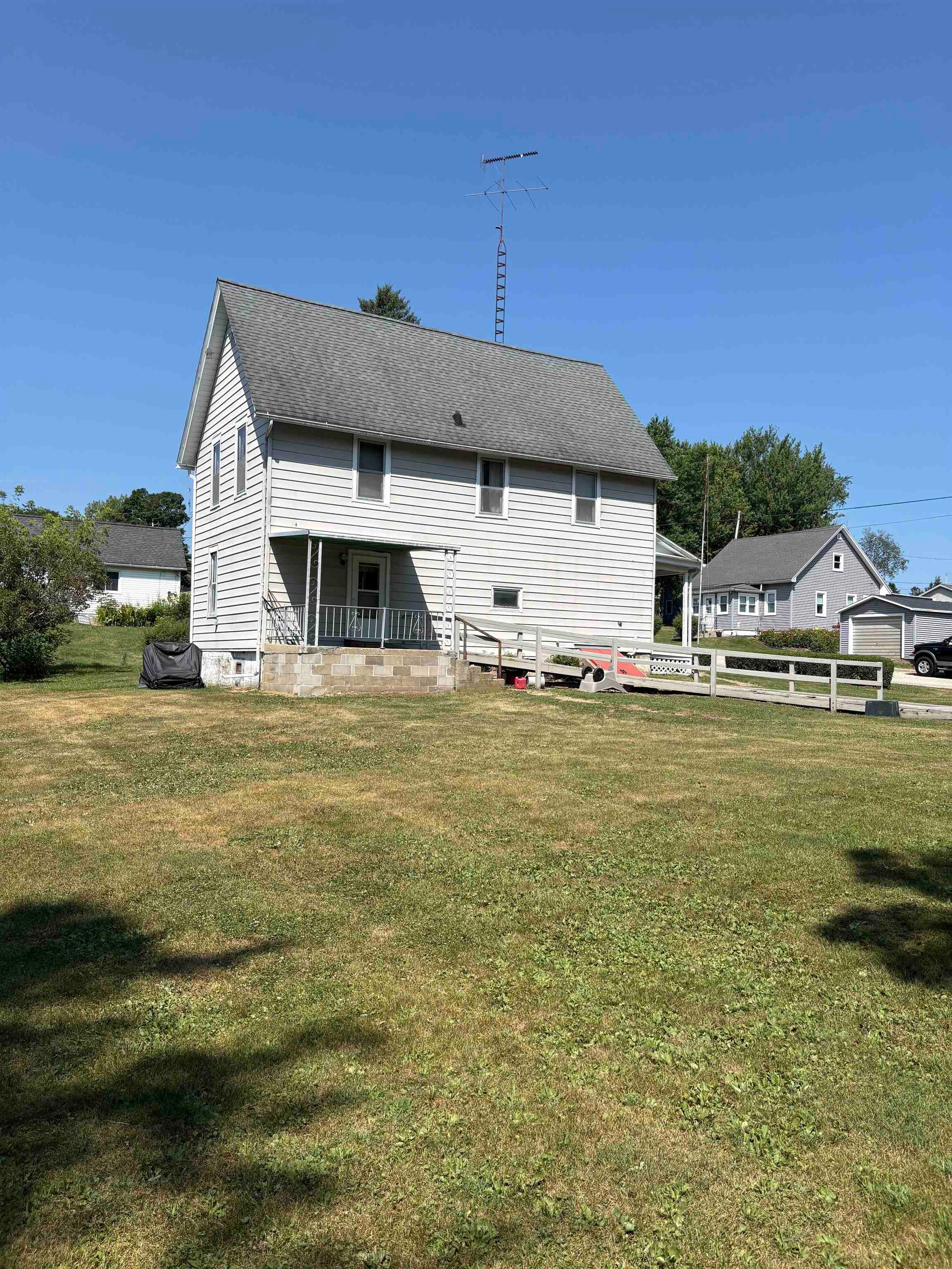 52 8th Street Mineral Point, WI 53565 - Photo 15 of 15 Gallery Image 15
